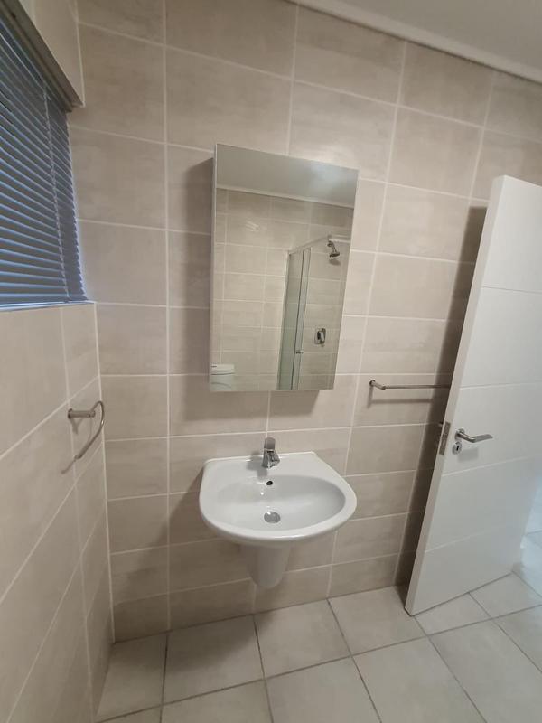 To Let 1 Bedroom Property for Rent in Gordons Bay Western Cape